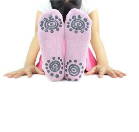 GripFlow Non-Slip Yoga Socks – Breathable Cotton Floor Socks with Silicone Grips